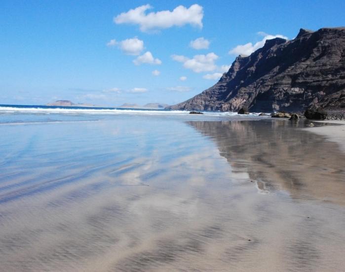Famara Paraiso المظهر الخارجي الصورة